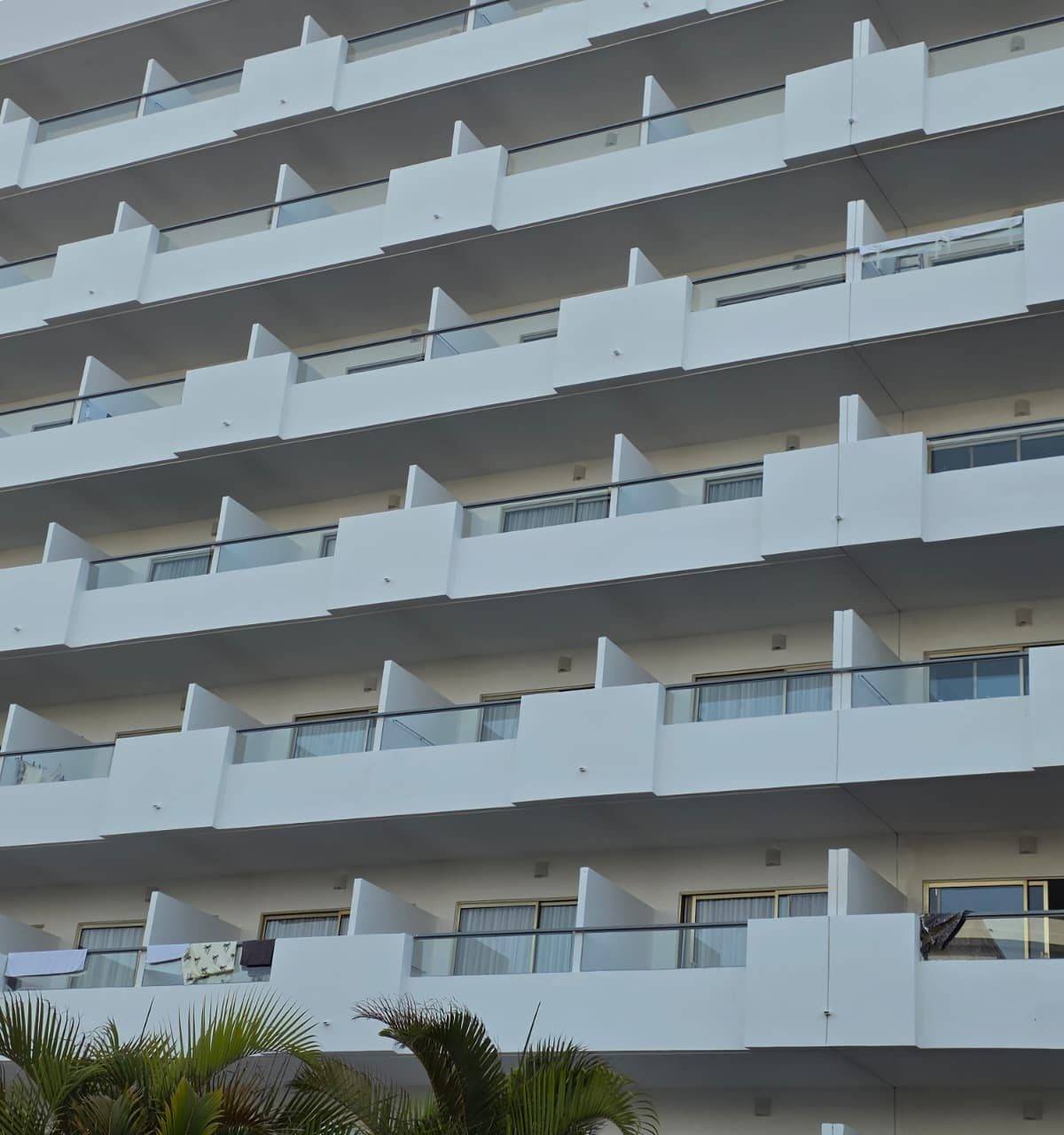 Fachada de balcones terminada